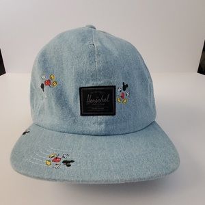 Mickey Mouse Herschel hat